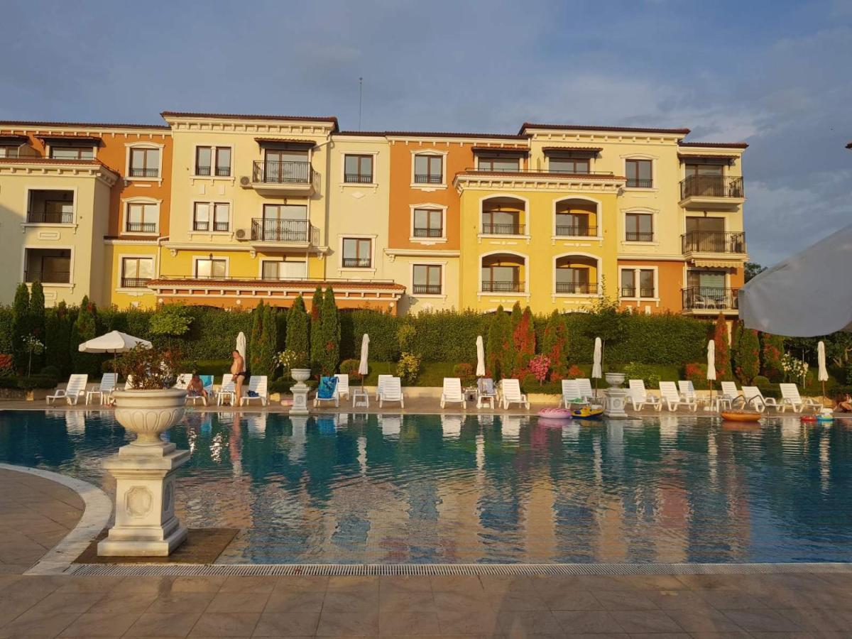 Lilia Apartments Каваци, Созопол Bagian luar foto