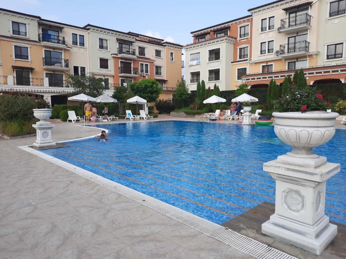 Lilia Apartments Каваци, Созопол Bagian luar foto